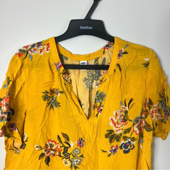 Old Navy Mustard Floral Short Sleeve V-neck Relaxed Fit Blouse women Size XXL - Picture 5 of 10